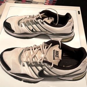 Nike Air Competetr - White/Black - Mens Size 13